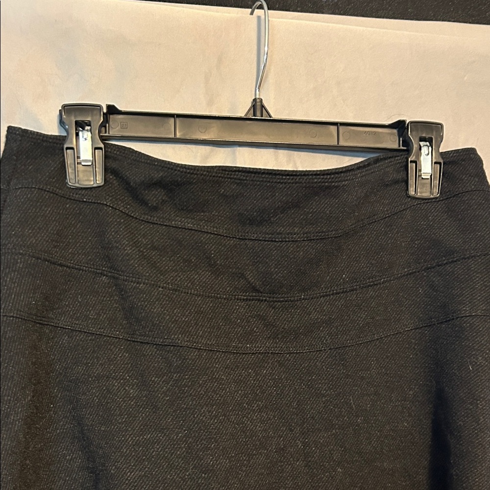 Athleta Black Mini Skirt (No Shorts) Zipper. Size 8 Fixed slight hole (Pictured) - Picture 5 of 11